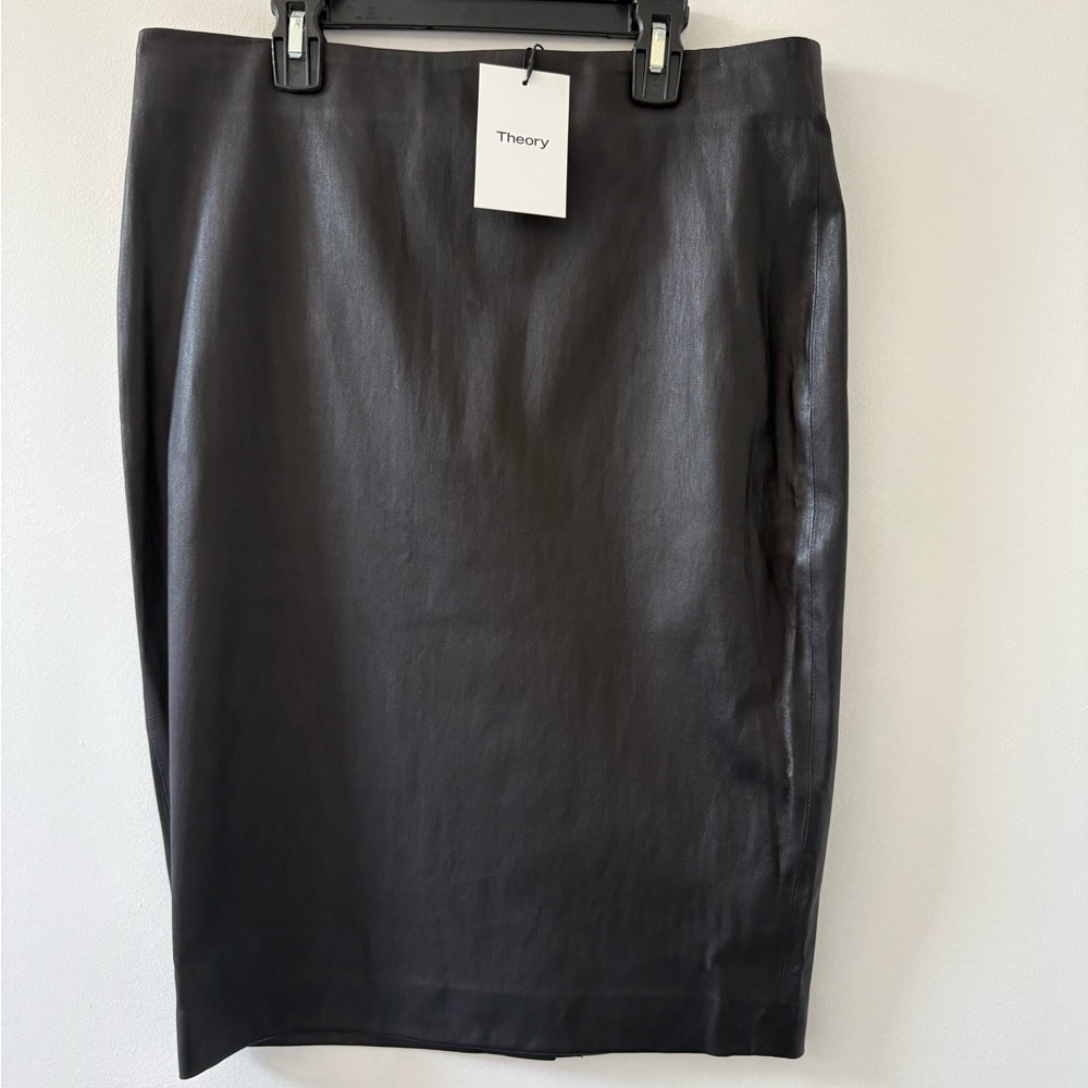 Theory, skinny pencil skirt, soft leather tag still on never worn